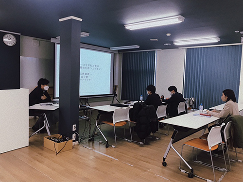 マーケティング座学中